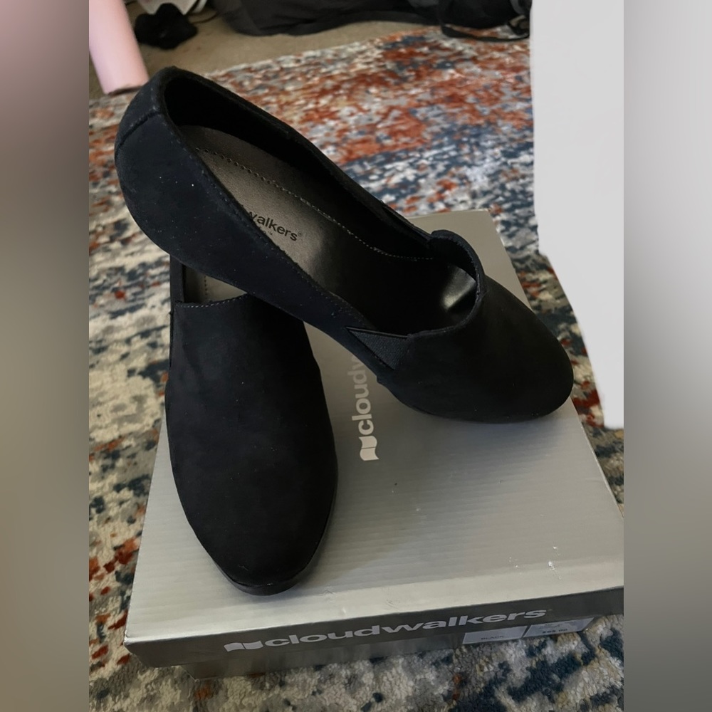 Cloudwalkers suede comfortable heels wedges black size 7 wide